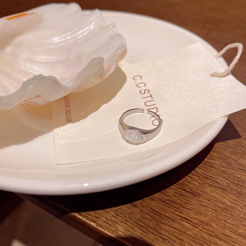 

Модное кольцо-ракушка «Русалочка» на берегу моря — регулируемое, универсальный стиль для женщин