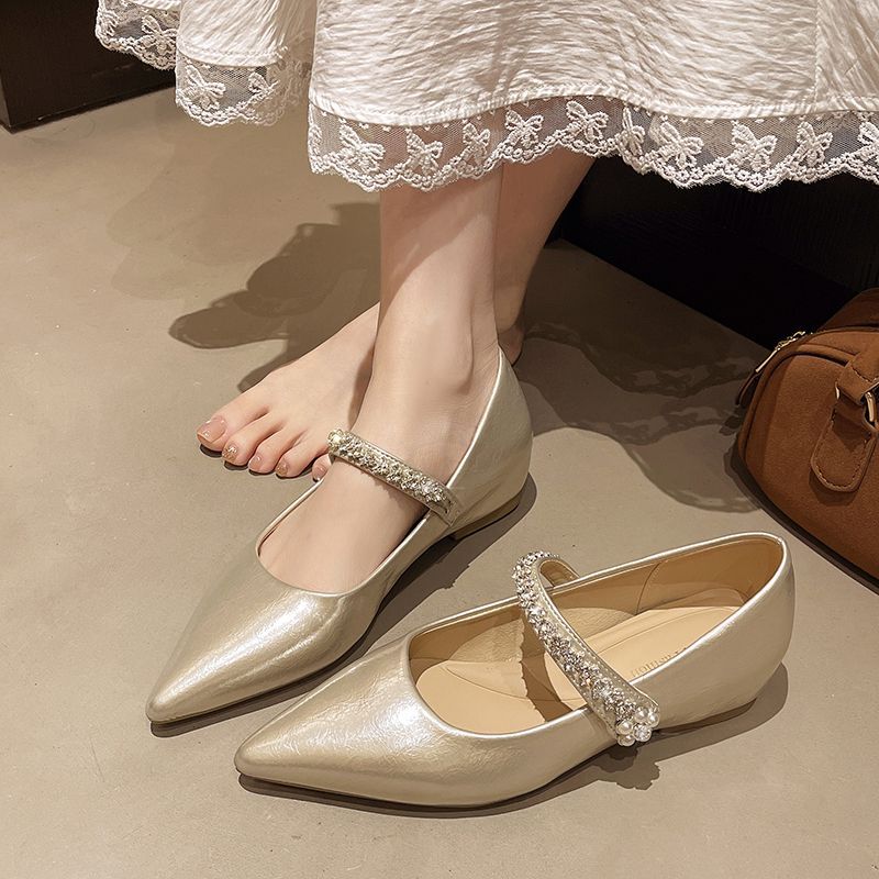 Fashion Sexy Pointed Toe Rhinestones Women Mary Janes Luxury Designer Low Heel All Match Casual Single Shoes Fashion Lady Pumps