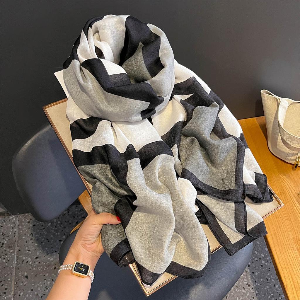 New Fashion Women Scarf Cotton Linen Scarves Shawl Spring Autumn Sun Protection Accessories Wrap Blanket Bandana Scarves Foulard