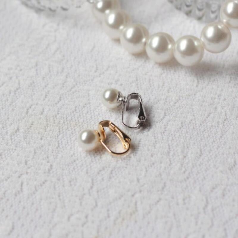 Eromi ear cuff, neat, feminine, minimal, beaded pearl