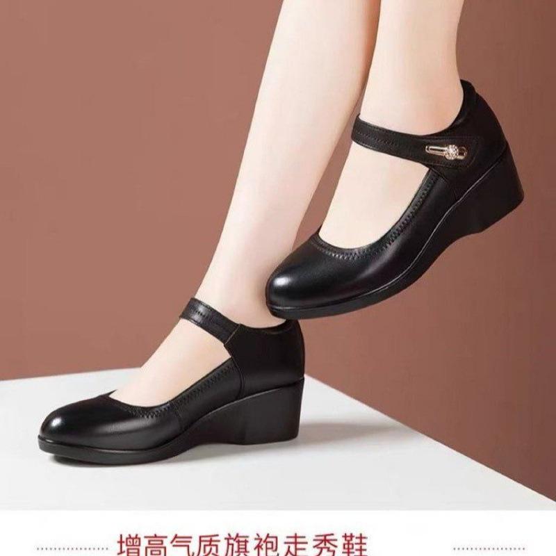 Soft leather cheongsam model catwalk shoes women's middle-aged and elderly non-slip mother shoes round head white wedge heel soft sole single shoes