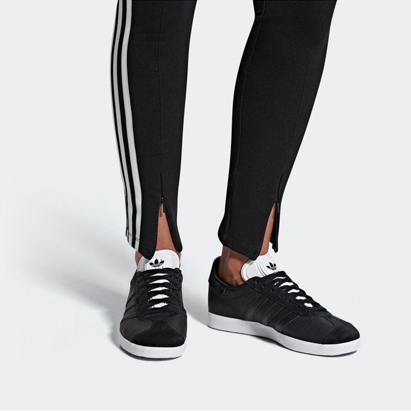Adidas Originals Gazelle Low Top Sneakers Women Sneakers Black White B41662
