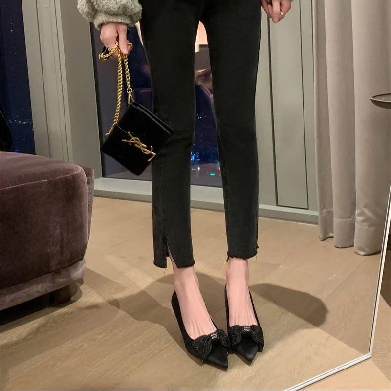 

Fashion Women Elegant Temperament Socialite 2024 New Style Thin Heel Single Shoes Rhinestone Bow Mid-heel Hollow Pointy Sandals 35(Foot22.5cm)