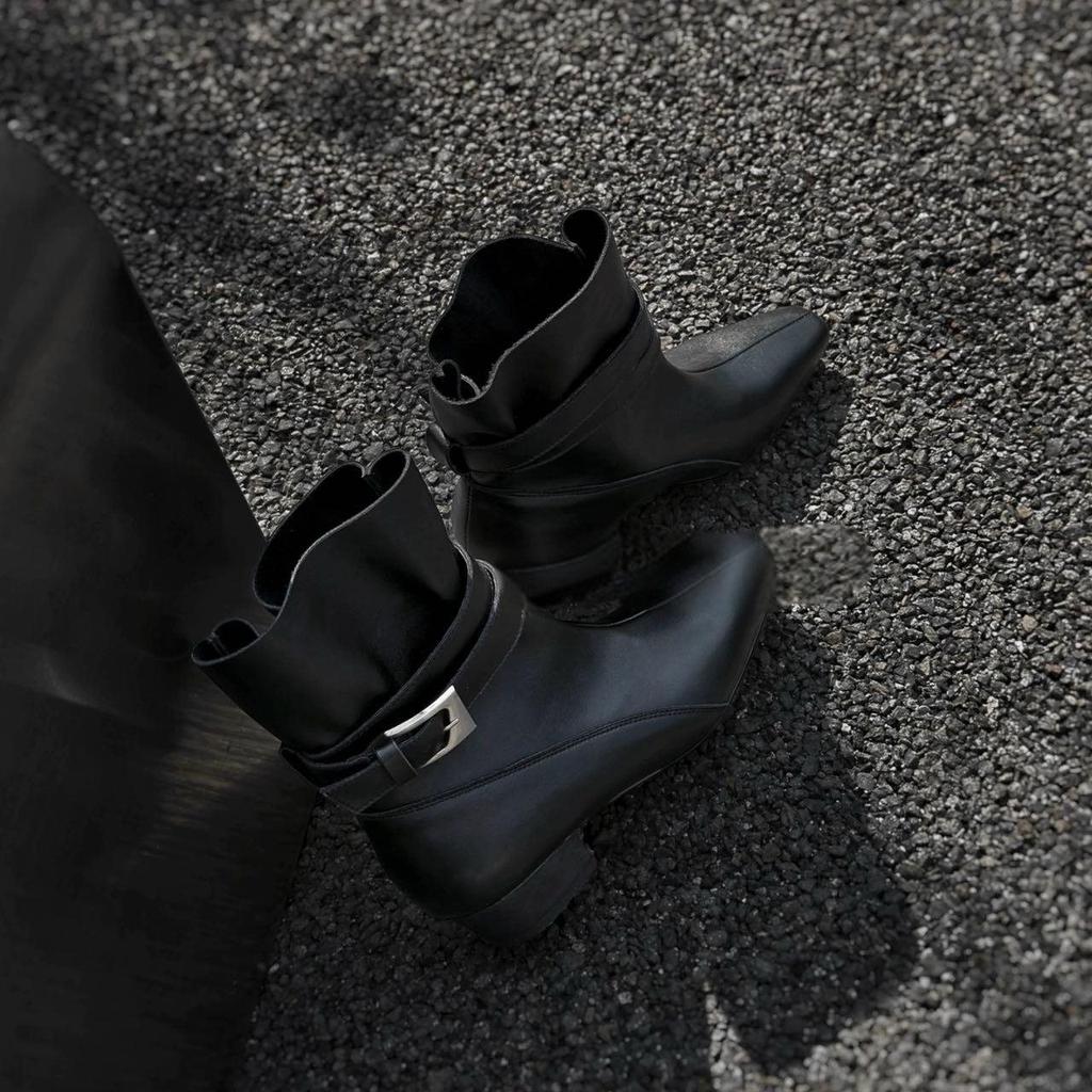 Two Short Boots, Women's Sleeves, Thick Heels, Fashion, Belt Buckle, Fashion, Square Head, Retro Temperament, Martin Boots, British Style Bundle