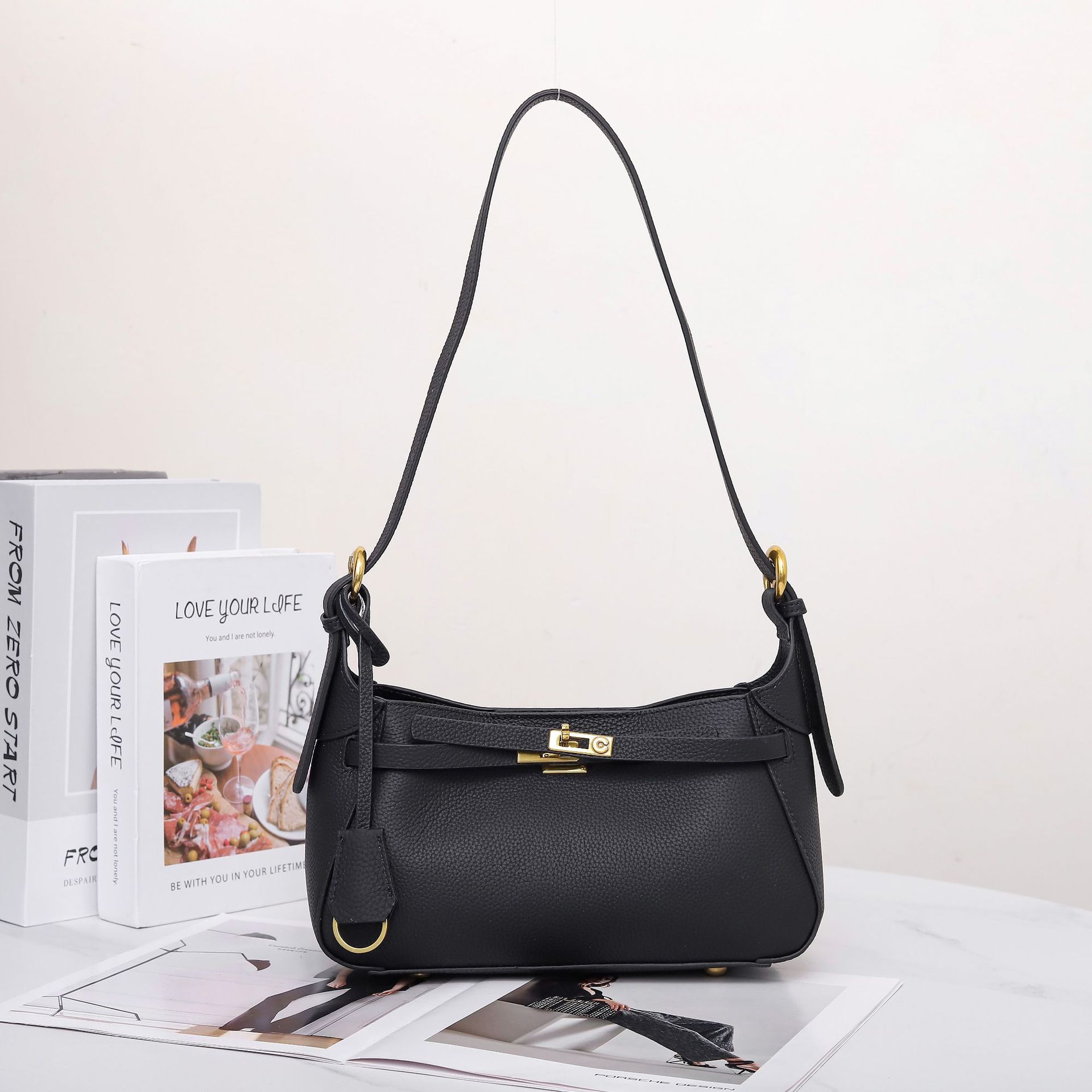 

Cowhide Bag Popular Fashion Crossbody Handbag, One Shoulder Practical Women s Shell Bag чёрный