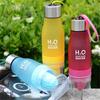 650ml Sportflasche H20 Kunststoff Fruchtinfusionsflasche Infusor Trinken Outdoor Sport Saft Zitrone Tragbar Fahrrad Reise Wasserflasche