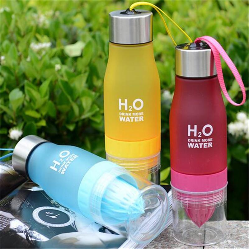 650ml Sportflasche H20 Kunststoff Fruchtinfusionsflasche Infusor Trinken Outdoor Sport Saft Zitrone Tragbar Fahrrad Reise Wasserflasche