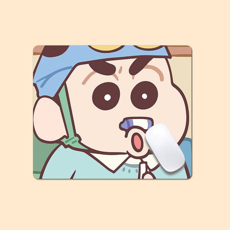 Crayon Shin-Chan Oyun Mouse Pad'i Anime Sevimli Masaüstü Fare Altlığı Bilgisayarlar Ofisler Oyuncular İçin Fare Altlıkları Kaymaz Kolay Temizlenir