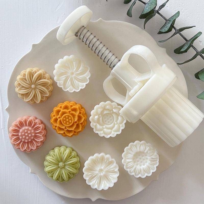 20g Cute Flower Shape Pastry Moulds Mooncake Molds Mooncake Mould Hand Pressure Plastic Material Baking Accessories Tool