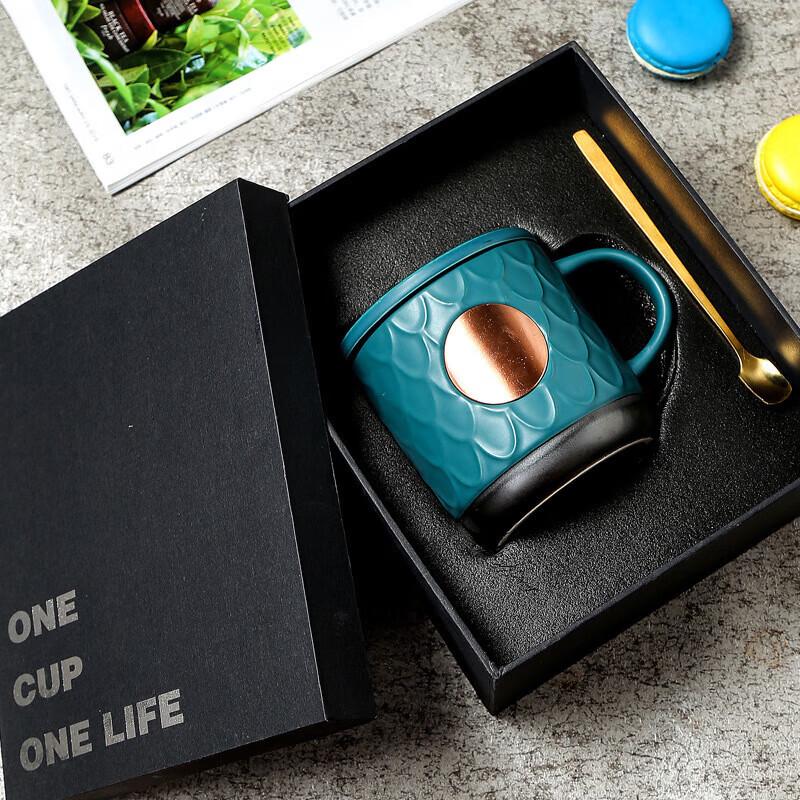 Ceramic Fish Scale Mug with Lid and Spoon