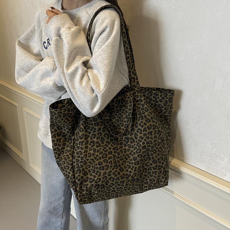 Сумка-тоут с леопардовым принтом — фото 17