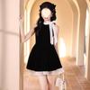 Reines Verlangen ärmelloses Neckholder-Kleid Damen Sommer Temperament Fortgeschrittener Sinn kleine Schleife Taille kurzer Rock
