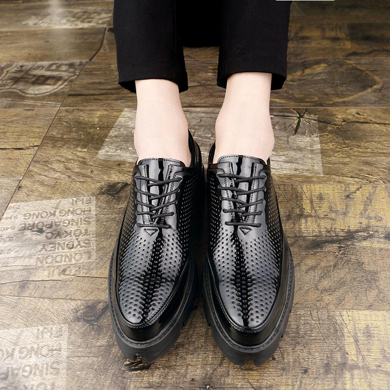 Černé boty pro muže Lakovaná kůže Kulatá špička šněrovací Jaro/Podzim Ručně vyráběné Pánské společenské boty pro obchodníky svatební párty Boty