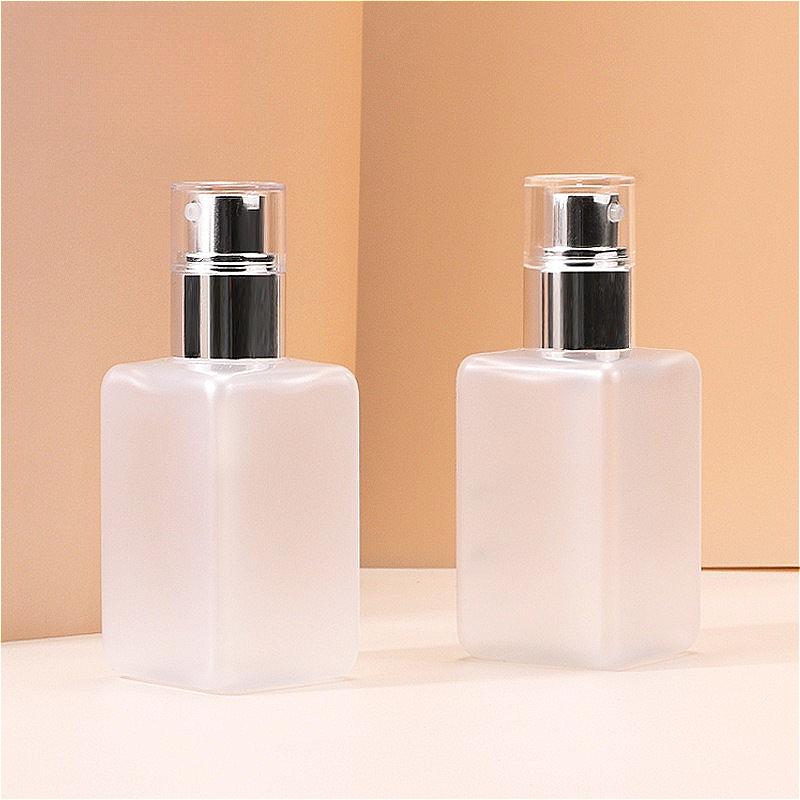 125ml Frosted PET Square Lotion Bottle with Pump, Refillable Empty Cosmetic Container for Skincare Body Lotion
