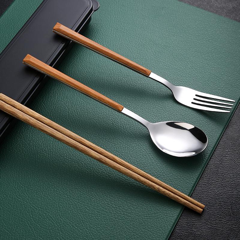 Chopsticks spoon set, one chopstick per person, portable tableware, student storage box, fork, single wooden chopsticks three-piece set