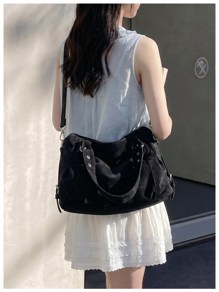Stylish Large-Capacity Women's Tote: Versatile Solid Color Crossbody & Shoulder Bag