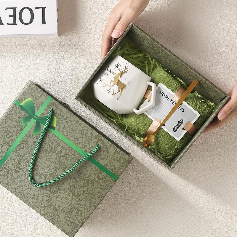 May Day Employee Gift & Full Moon Banquet Souvenir Set