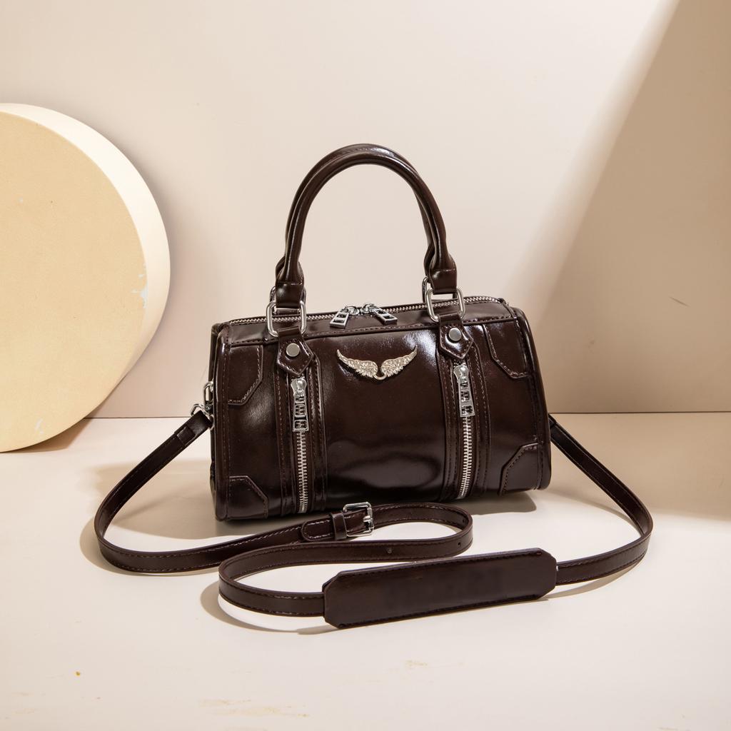 New Niche Crossbody Shoulder Bag Versatile and Fashionable Women's Commuting Large Capacity Willow Nail Wing Bag