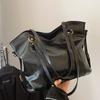 Fashionable Large Capacity Fashionable Retro Women S Shoulder Bag  Tote Bag