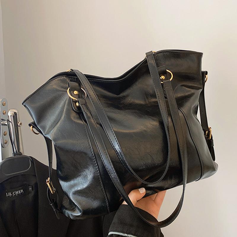 Fashionable Large Capacity Fashionable Retro Women S Shoulder Bag  Tote Bag