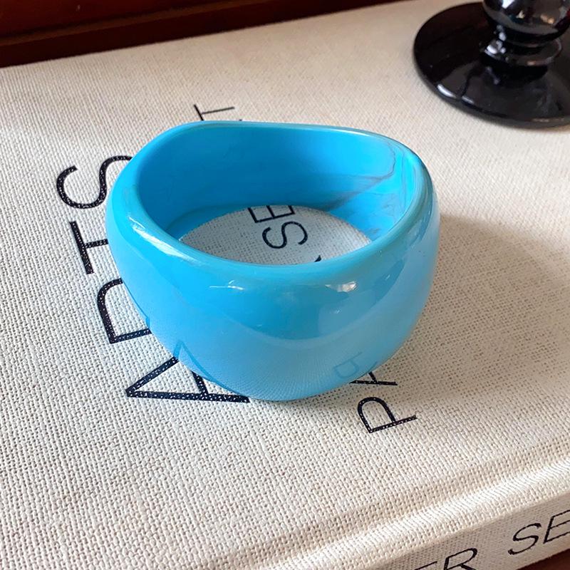 Stylish Acrylic Wide-Face Irregular Bracelet - High-End Design Niche Jewelry