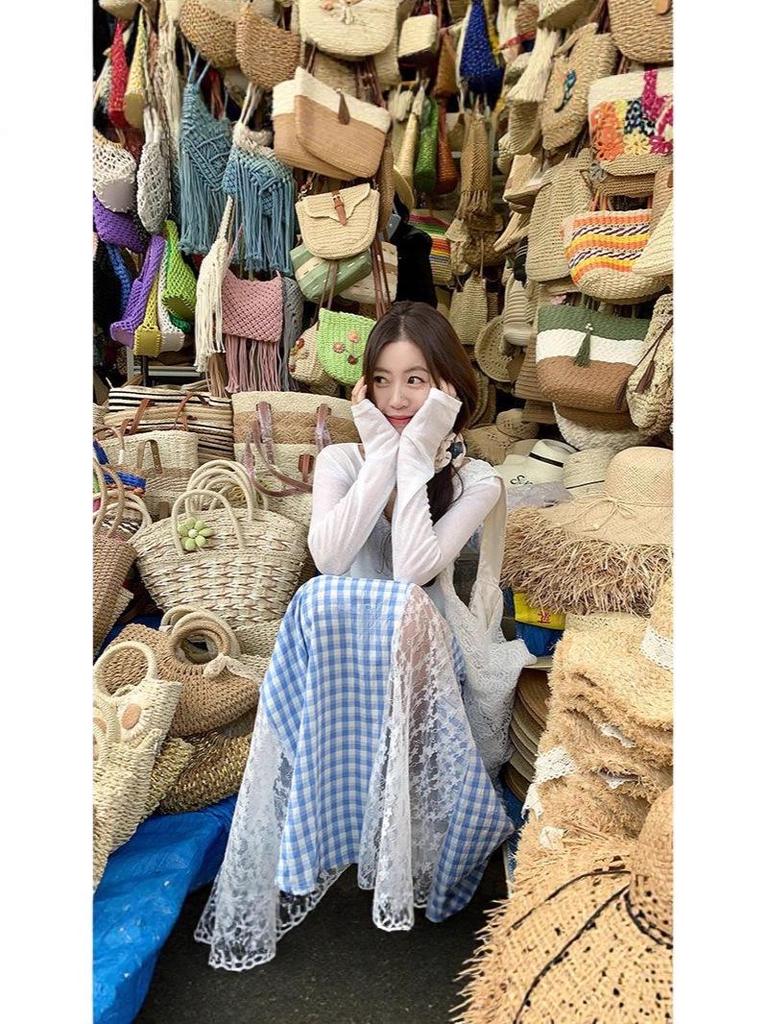 Zeng Xiaoxian Women's Irregular Blue Plaid Lace A-line Long Skirt: Summer 2025 Beachwear.