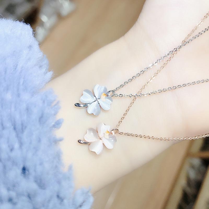 Necklaces for Women Korean Fashion Sexy Female Clavicle Chain Jewelry Simple Four-leaf Clover Cat's Eye Stone Collarbone Chain