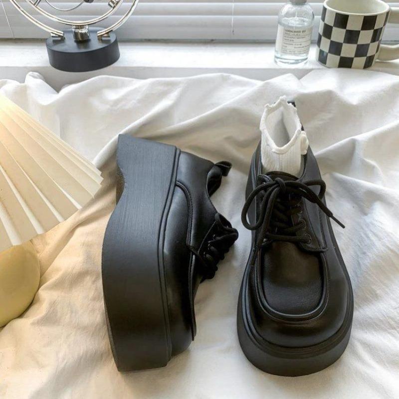 Schwarze College-Stil Plateau kleine Lederschuhe für Damen Herbst neue dicke Absatz Mary Jane Schuhe für Damen