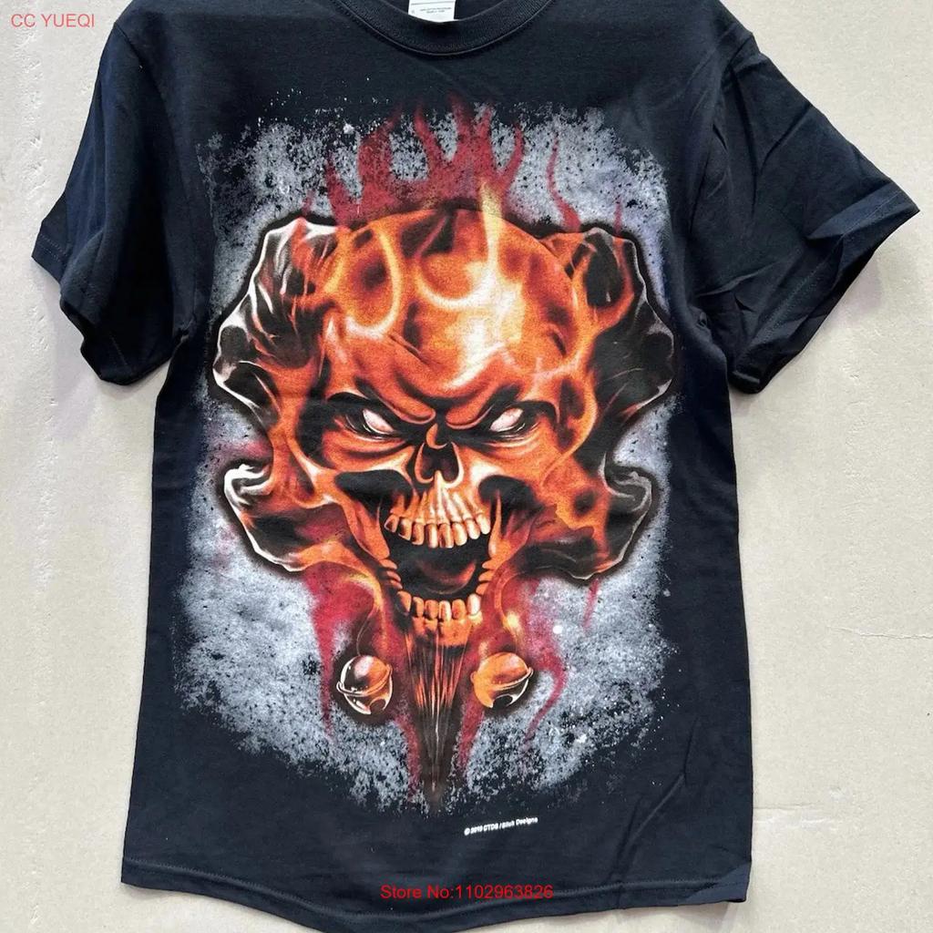 2000 s Flaming Skull Slick Designs Y2K Style Biker T Shirt Multiple Sizes vintage Washed Top For Everyday Wear Versatile homme