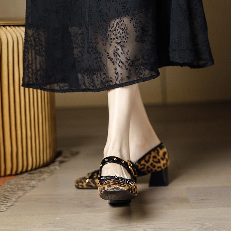 Fashion Fashion Women's High Heels 2025 High Quality Square Toe Mary Jane Bow Buckle Dress Party Pumps Women's Lolita Shoes Ballerinas