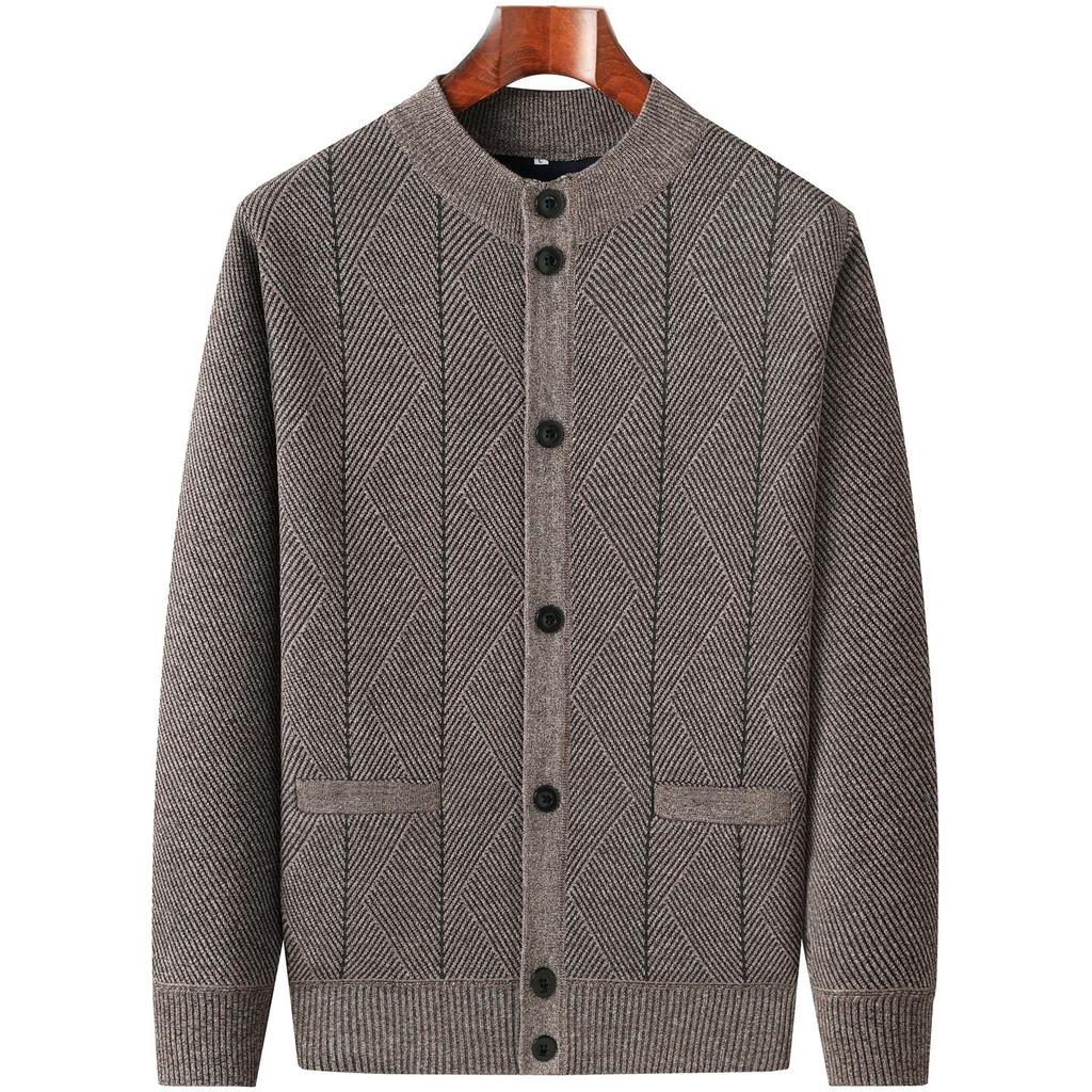 Men's Autumn-Winter Knit Cardigan: Thickened Velvet Sweater for Middle-aged and Elderly Dads and Grandpas.