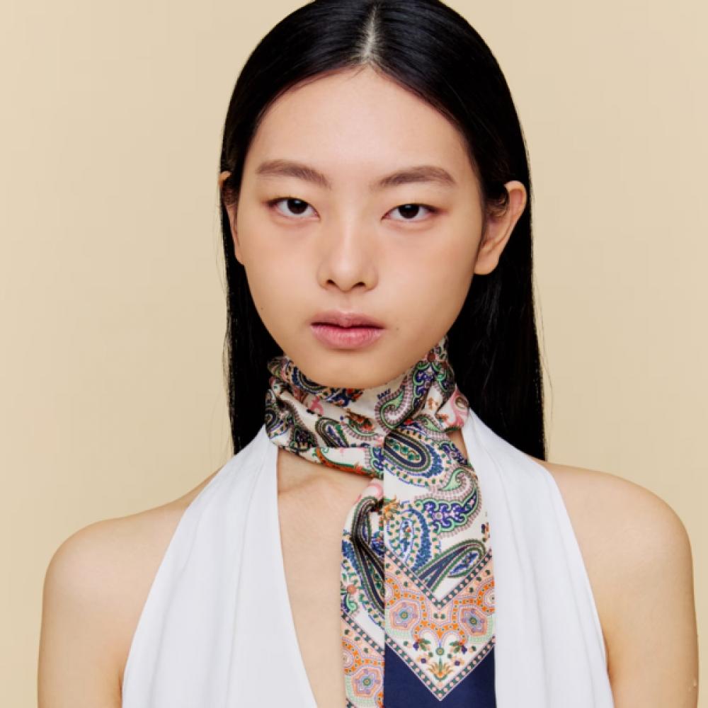 

Daks Navy Silk Twilly Scarf Paisley Dcsc6e552n2 Single option