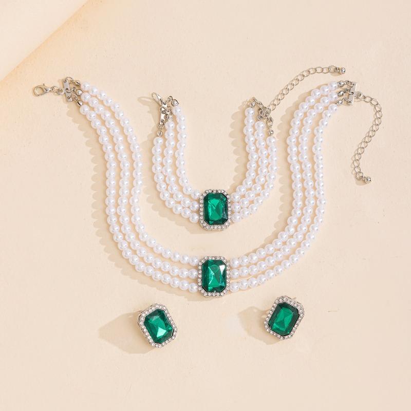 Imitation pearl necklace set jewelry exaggerated light luxury gemstone collarbone chain retro ring bracelet