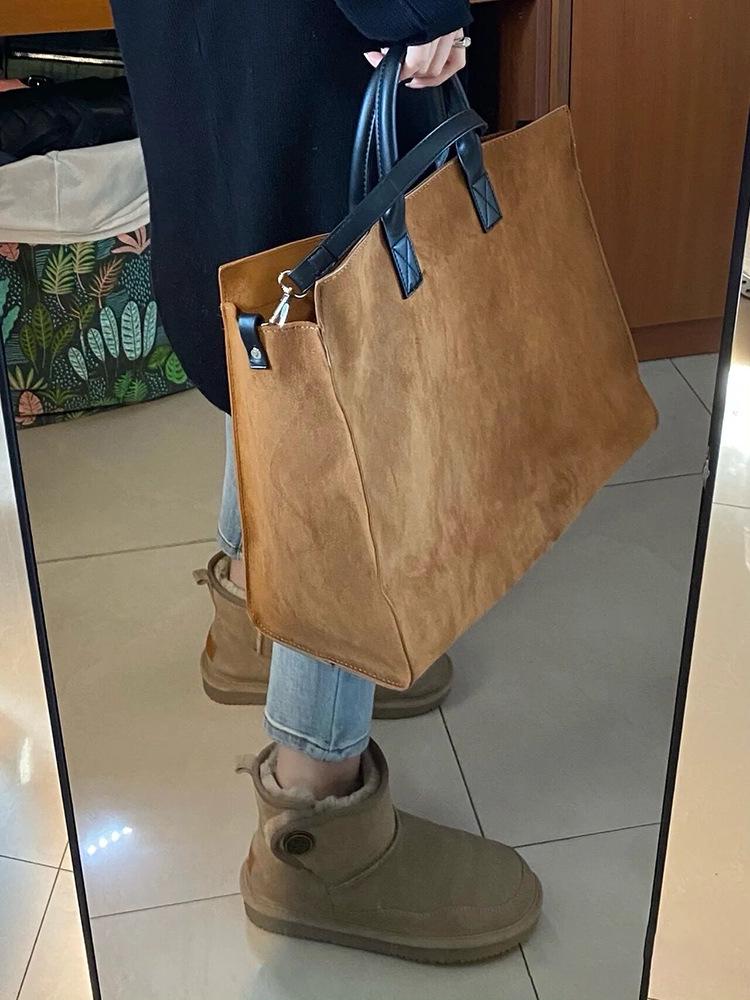 2022 Retro Black Frosted Large-Capacity Tote Bag: Versatile Shoulder/Crossbody Handbag for Autumn and Summer