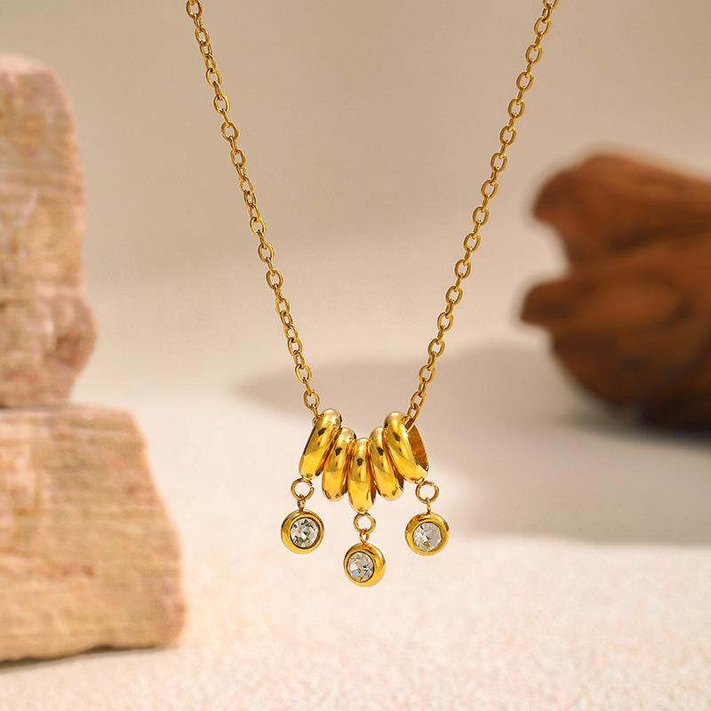 Titanium Steel Gold Plated Crystal Necklace For Women Luxury Elegant Jewelry Fade Resistant Accessory