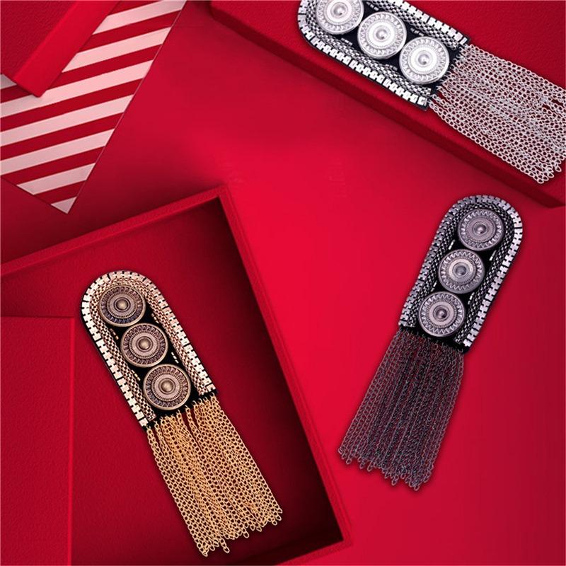 Metal Tassel Epaulette Shoulder Accessories Patch Punk Rock Brooch Tassel Epaulets Punk Style Metal Texture Fringe Epaulette