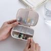 Mini przenośny 8 kratek pojemnik na tabletki organizer na leki podróżne pojemnik na tabletki z pszenicą do przechowywania dozownik do leków