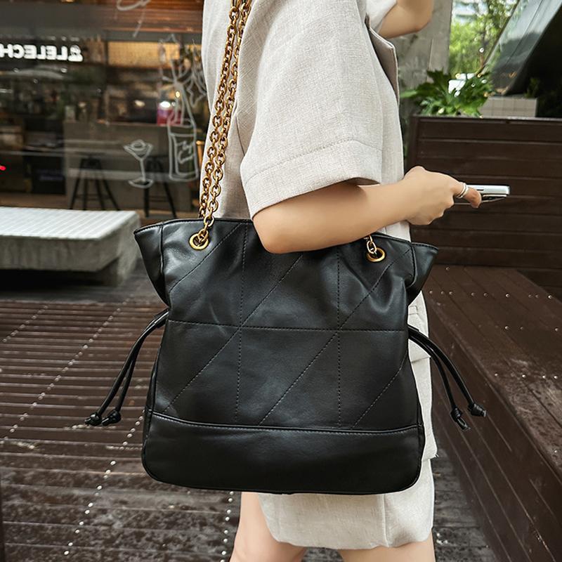 Yogodlns Luxury Large Capacity Faux Suede Tote Bag Winter Designer Shoulder Bag Women's Underarm Bag Handbags and Purses