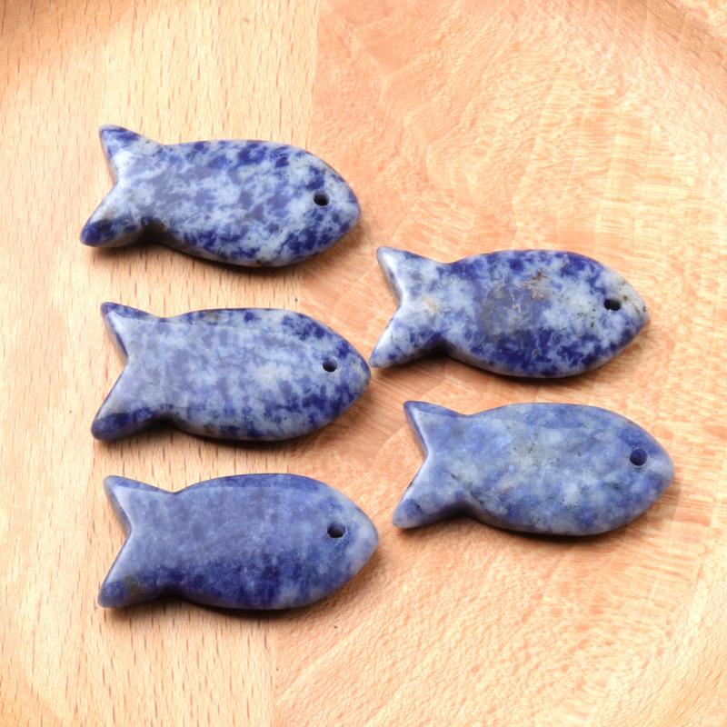 Hand Carved Healing Crystals Fish Figurine Natural Stone Animal Statue Amethyst Gemstone Pendant Home Decor DIY Hanging Ornament