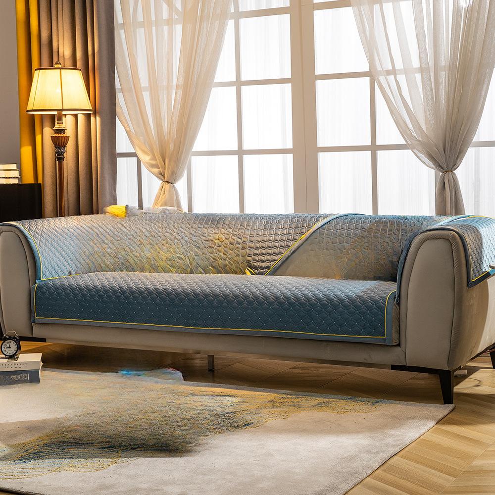 

Осенне-зимний плюш. Новый, современный, простой и высококачественный, нескользящий, из цельного дерева. 70*70