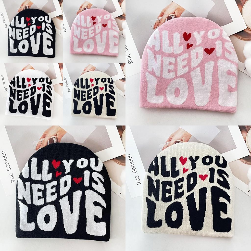 Simple Color Blocked Letter Heart Pattern Women Casual Warm Knitted Hat For Autumn Casual Wear