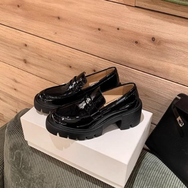 Grape mother autumn and winter new thick-soled heightening small leather shoes women wear high-end soft leather loafers women's sweet sister style