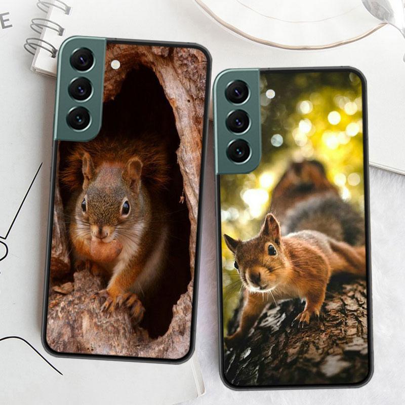 Forest Squirrels Foraging For Food Phone Case For Samsung S25 Edge S24 FE Galaxy S22 Ultra S21 Plus S20 S23 S10 Plus Cover Silic