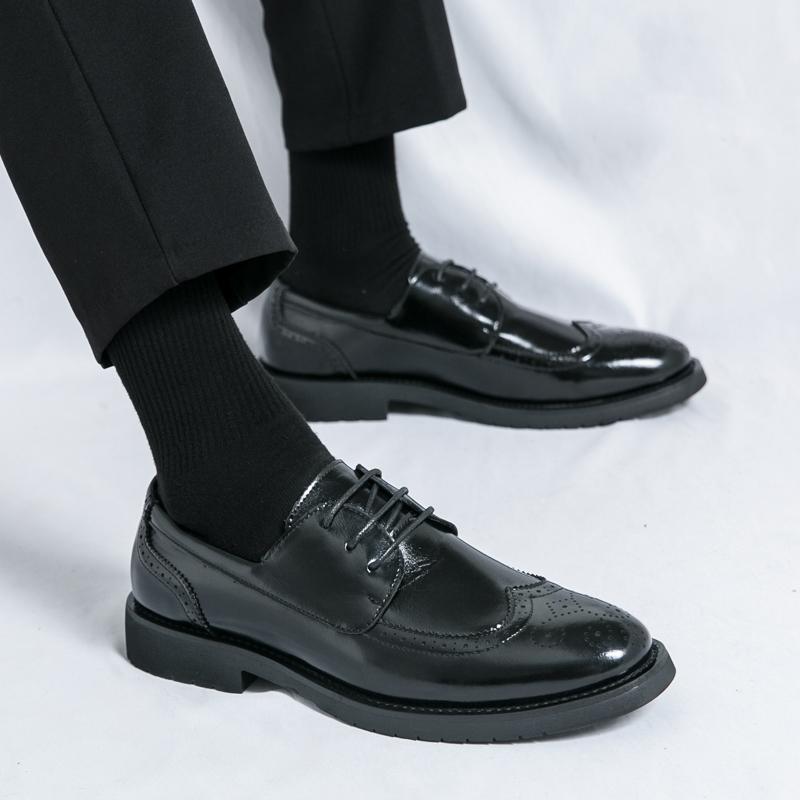 Men’s Brogues Formal Business Leather Shoes Men Retro Tuxedo Wedding Classic Dress Shoes Plus Size