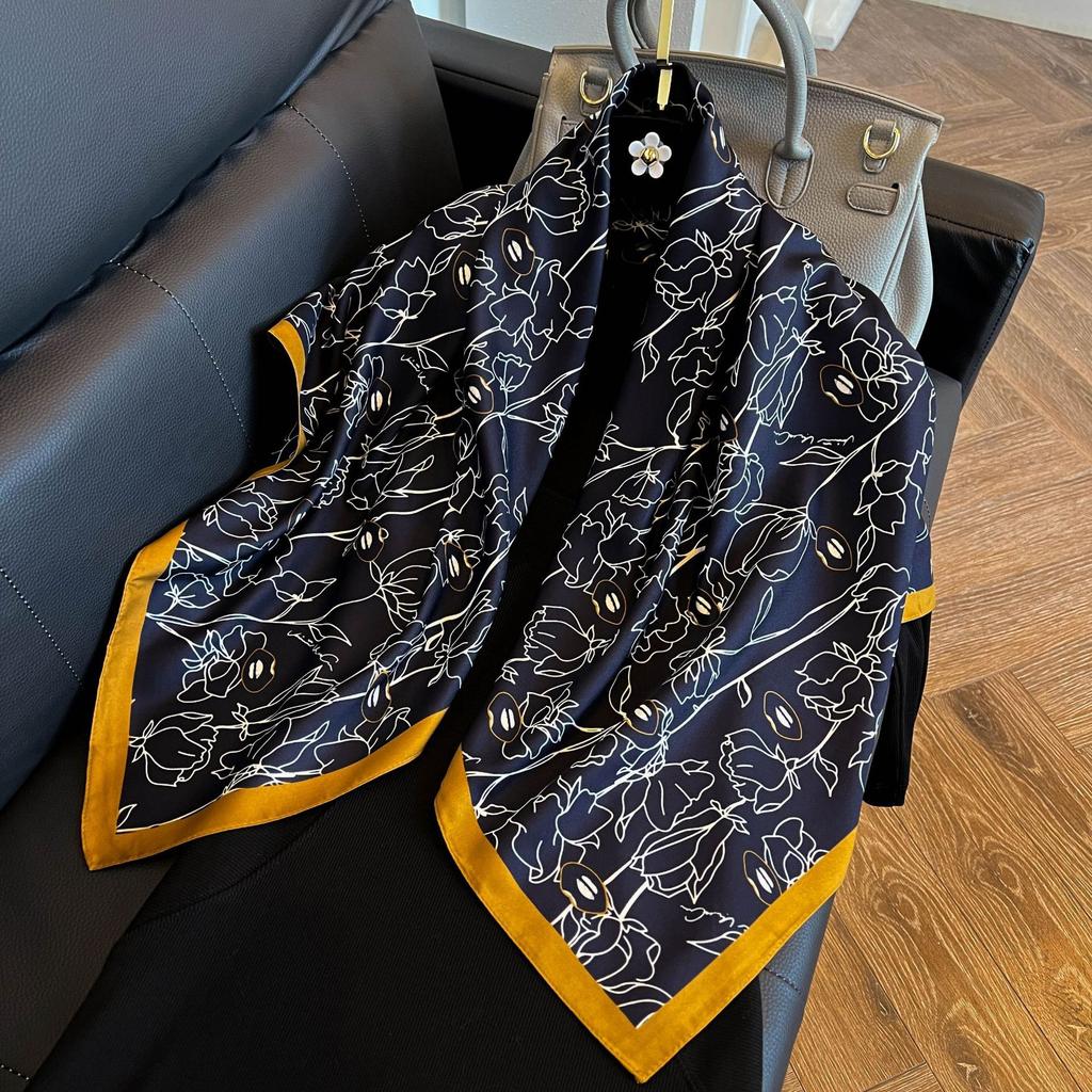 Large square scarf silk scarf women's new versatile spring and autumn winter high-end mother scarf shawl with shirt