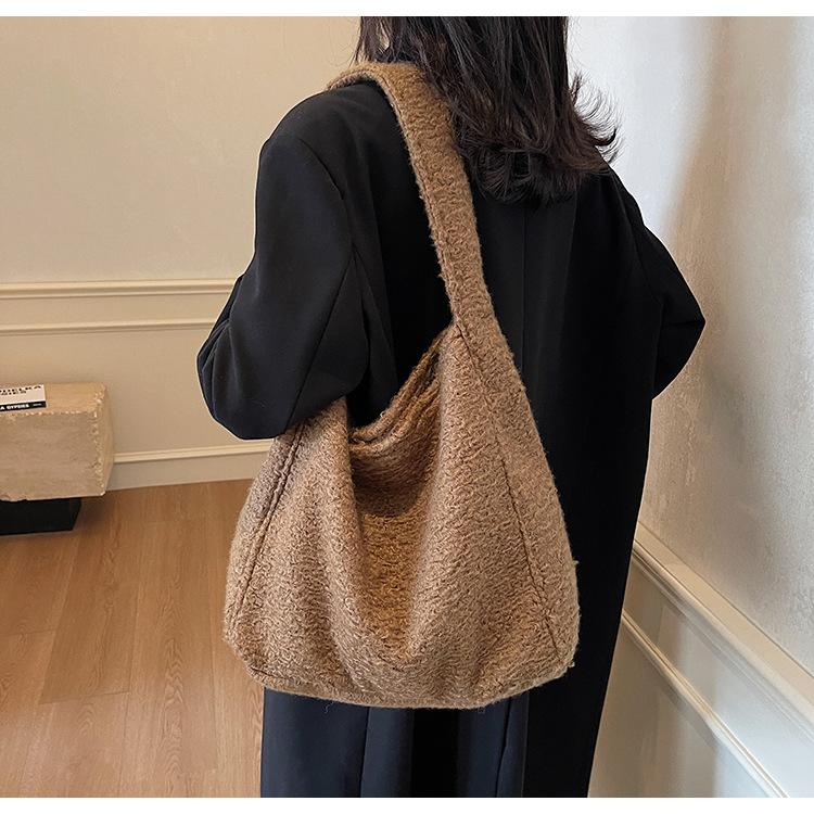 Autumn and winter new lazy wind capacity woolen bag shoulder bag women's bag simple casual fashion bag