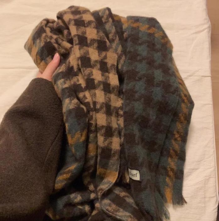 Korean Imitation Cashmere Plaid Scarf for Women - Thick, Warm, Versatile Autumn/Winter Fashion