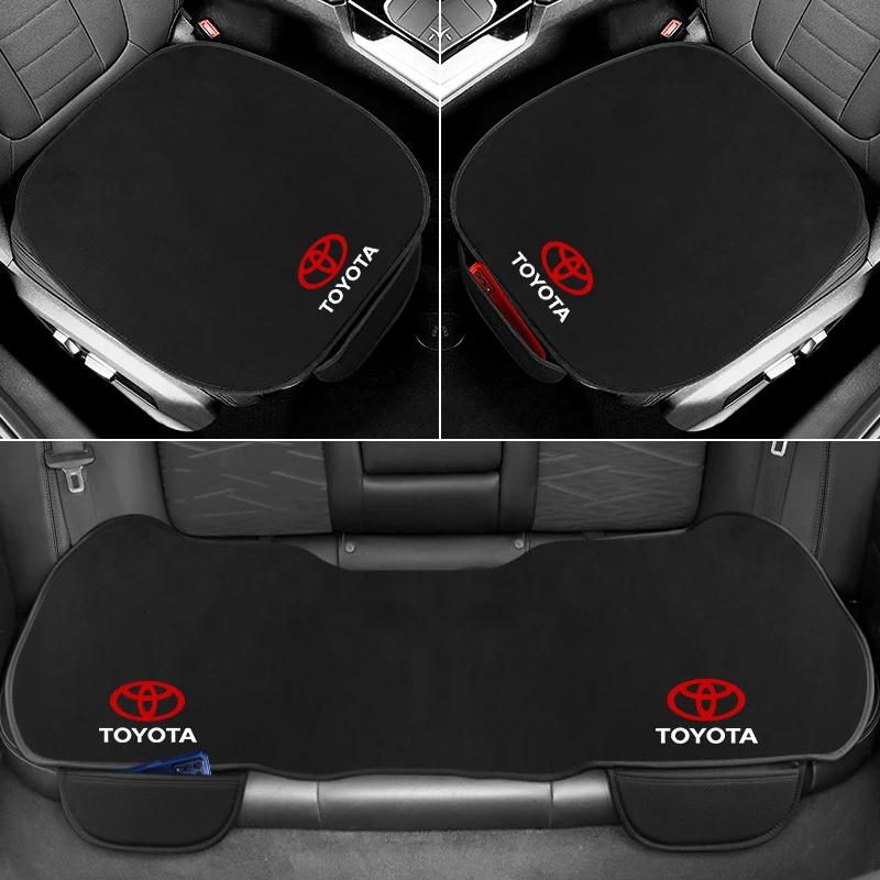 Toyota 2026 Nové poklice Čtyři roční období Univerzální Prodyšný Plyšový Potah na autosedačku a Hračka na opěrku hlavy Autolepka Toyota