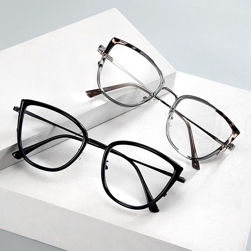 New trendy cat eye glasses frame European and American color-changing anti-blue glasses fashionable personalized flat glasses
