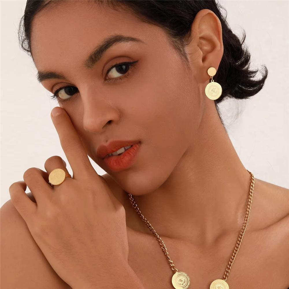 Luxury Polished Stainless Steel Four-Piece Jewelry Set by Earring Finger Ring Necklace Bracelet Chain Women Gift